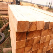 重慶建筑木方廠家 樟子松、白松口料木方條 多種規(guī)格可做